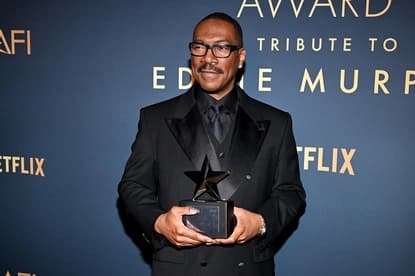 Еди Мърфи получи наградата на AFI за цялостен принос към киното